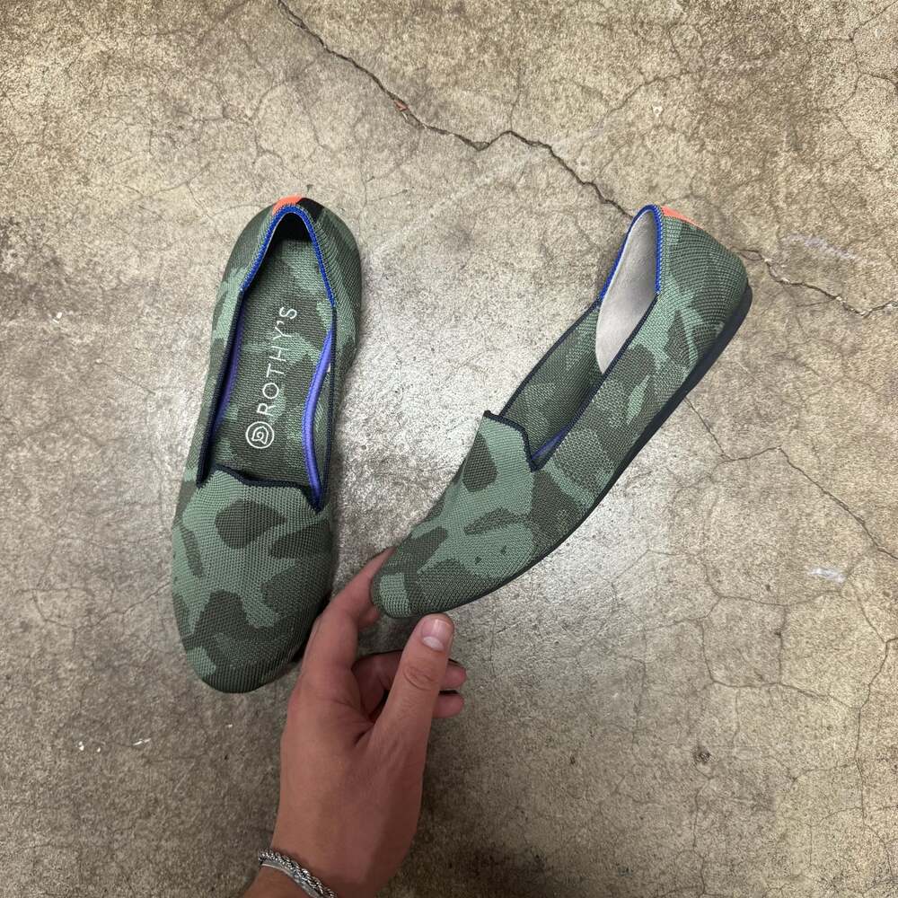 Rothy's The Loafer in Olive Camo women’s size 9